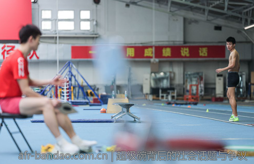 超级碗背后的社会话题与争议